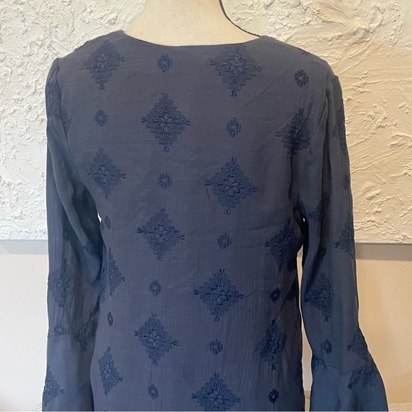 WAYF Revolve Bell Sleeved Embroidered V-neck Dress Blue Sz S Boho - Picture 6 of 8